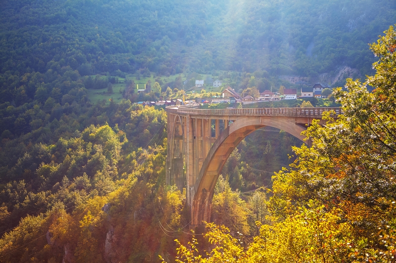 Мост на севере Черногории